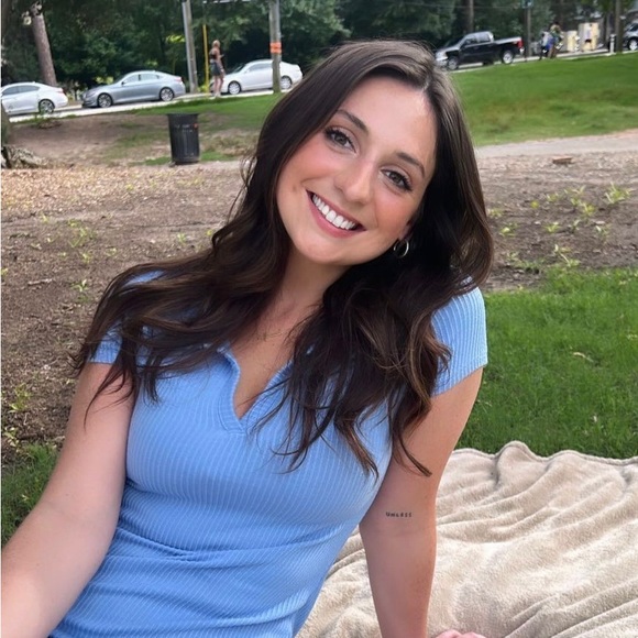 Meet your Posher, Camry - Picture 1 of 1